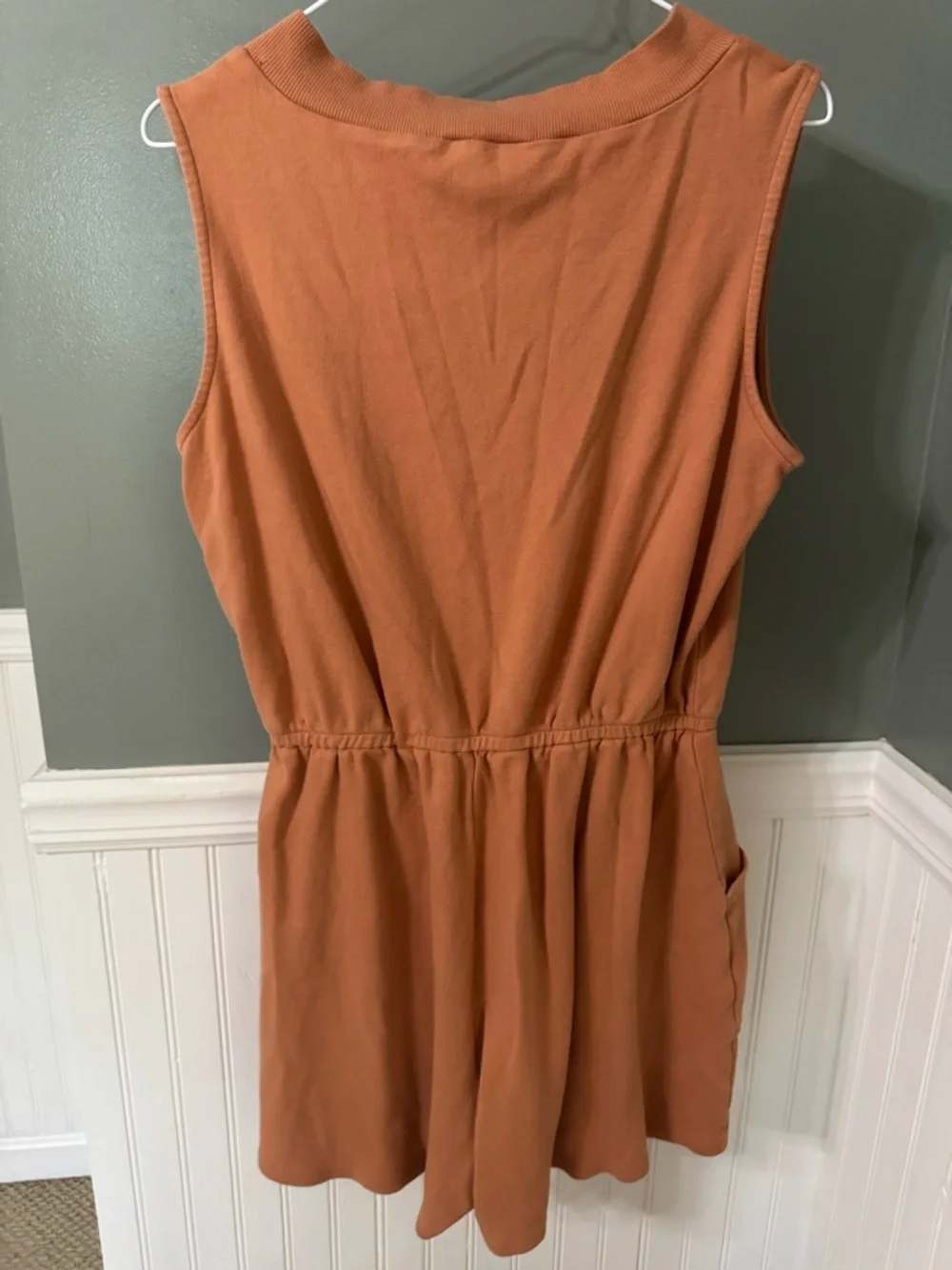 ZENANA V-Neck Sleeveless Romper in Warm Rust Large - Picture 4 of 5